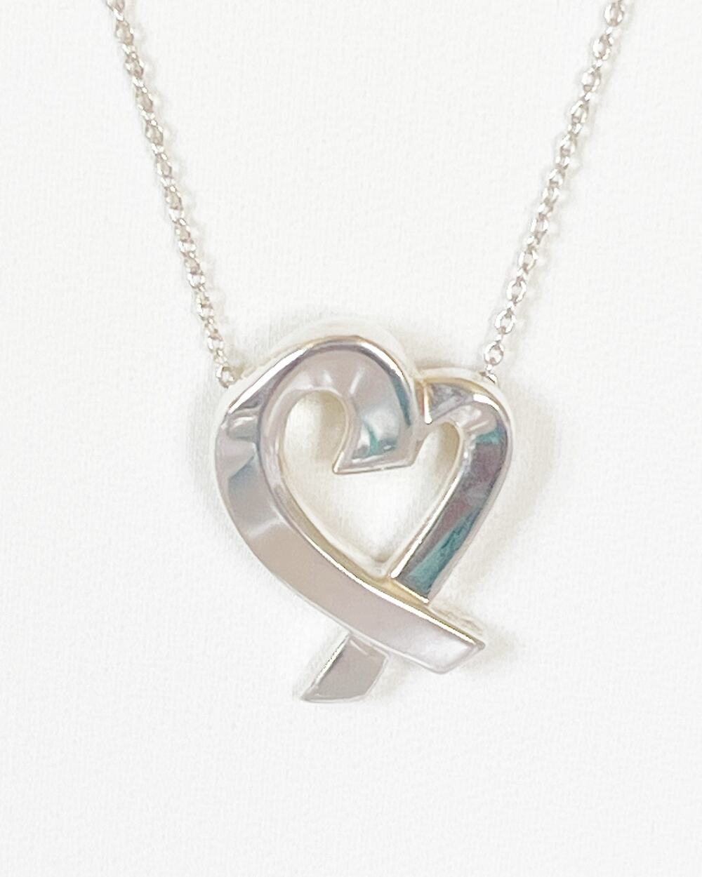 TIFFANY & CO Paloma Picasso
Loving Heart Pendant Necklace Sterling Silver Signed